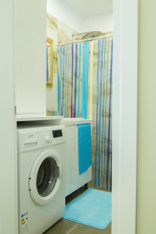 Apartment Te Kalua Sarande Bagian luar foto